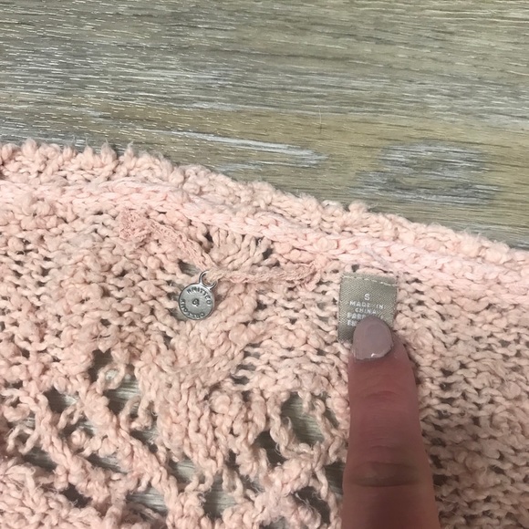 ANTHROPOLOGIE Pink Crochet Sweater Small, cute - Picture 7 of 7